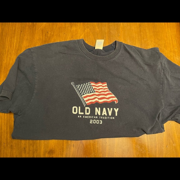 Old navy t-shirt - Picture 4 of 4